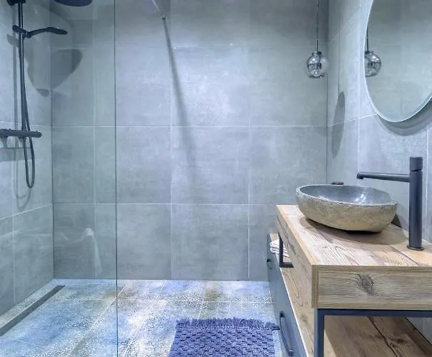 Niron Apartament Dabrowskiego 2 דירה *